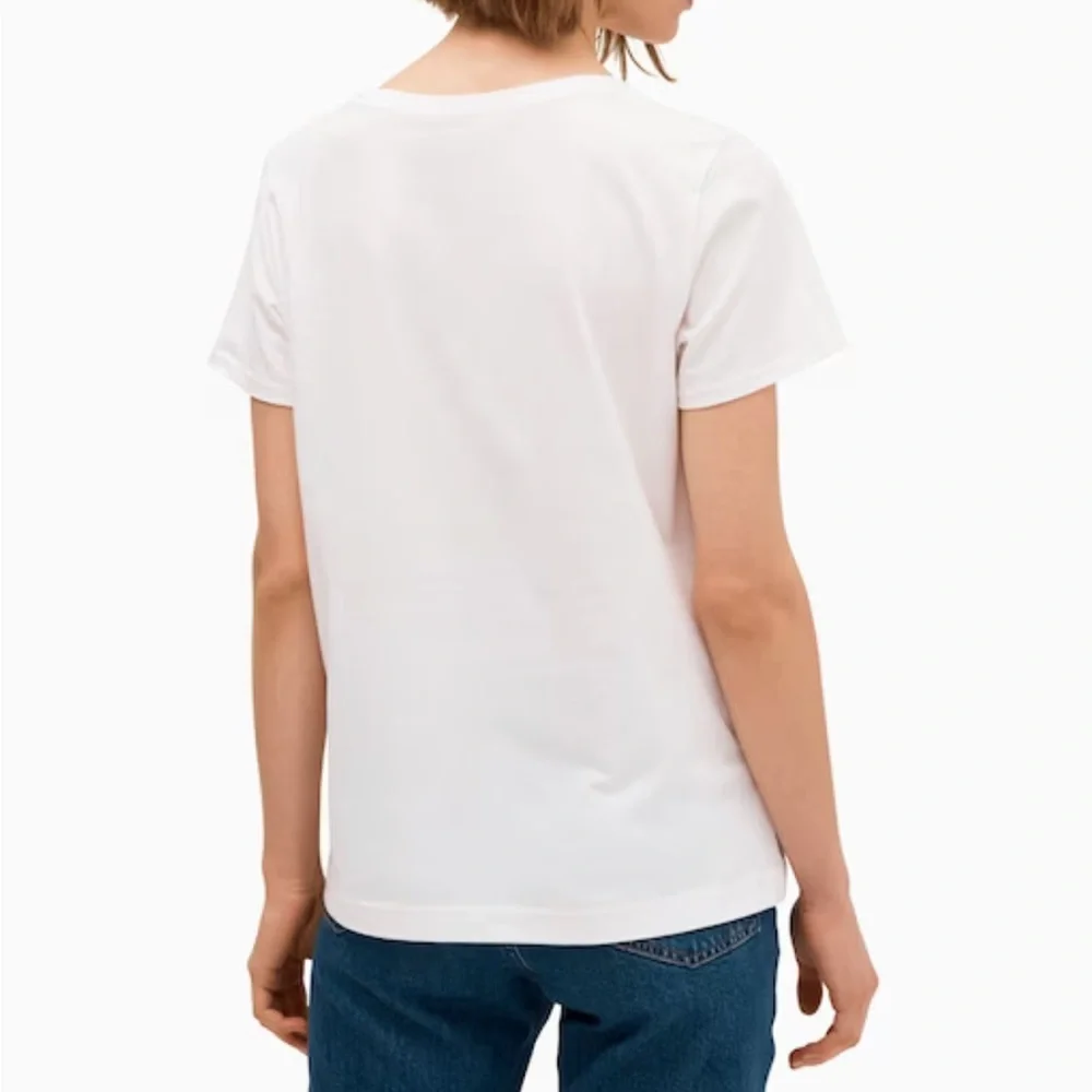 NWT Kate Spade BRRR Penguin Short Sleeved Tee Shirt Size Medium